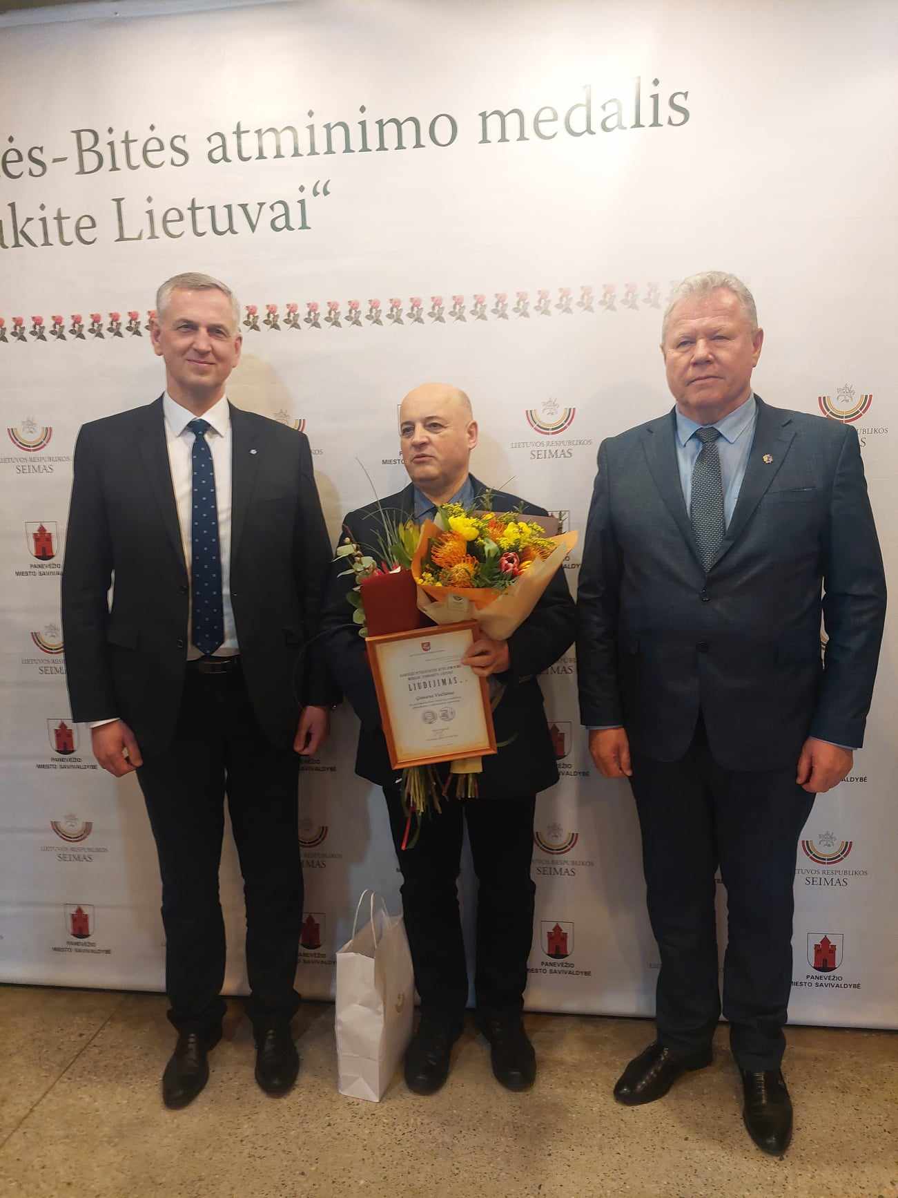 Rokiškio ir Anykščių rajonų merai pasiūlė kandidatą medaliui „Tarnaukite Lietuvai“